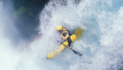 kaiyun sports_国王队四将齐轰20+得分创赛季新高，德罗赞27分领军主场告捷