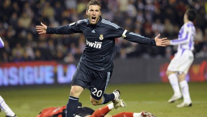 开云体育平台-尤文图斯锁定阿尔克马尔18岁高中锋科瓦奇，1米99身高引爆转会市场