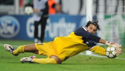 开云中国-格列兹曼惊世任意球定乾坤 马竞客场一箭穿云力克拉科